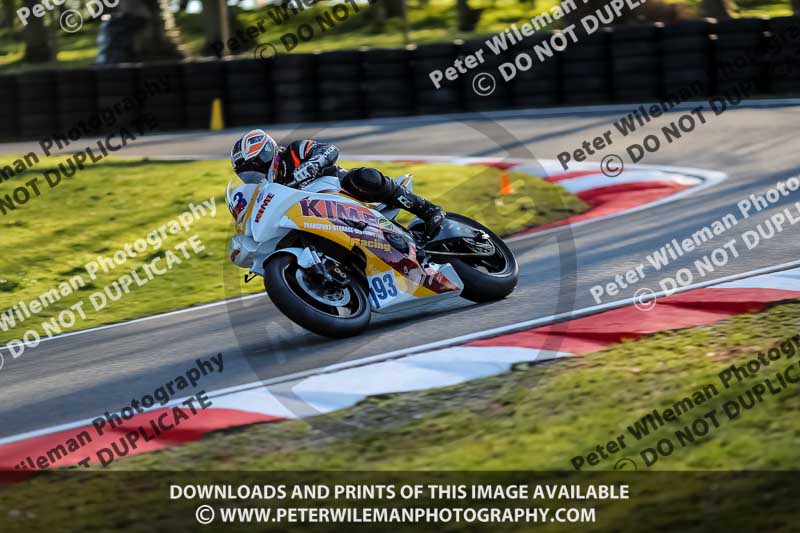 cadwell no limits trackday;cadwell park;cadwell park photographs;cadwell trackday photographs;enduro digital images;event digital images;eventdigitalimages;no limits trackdays;peter wileman photography;racing digital images;trackday digital images;trackday photos